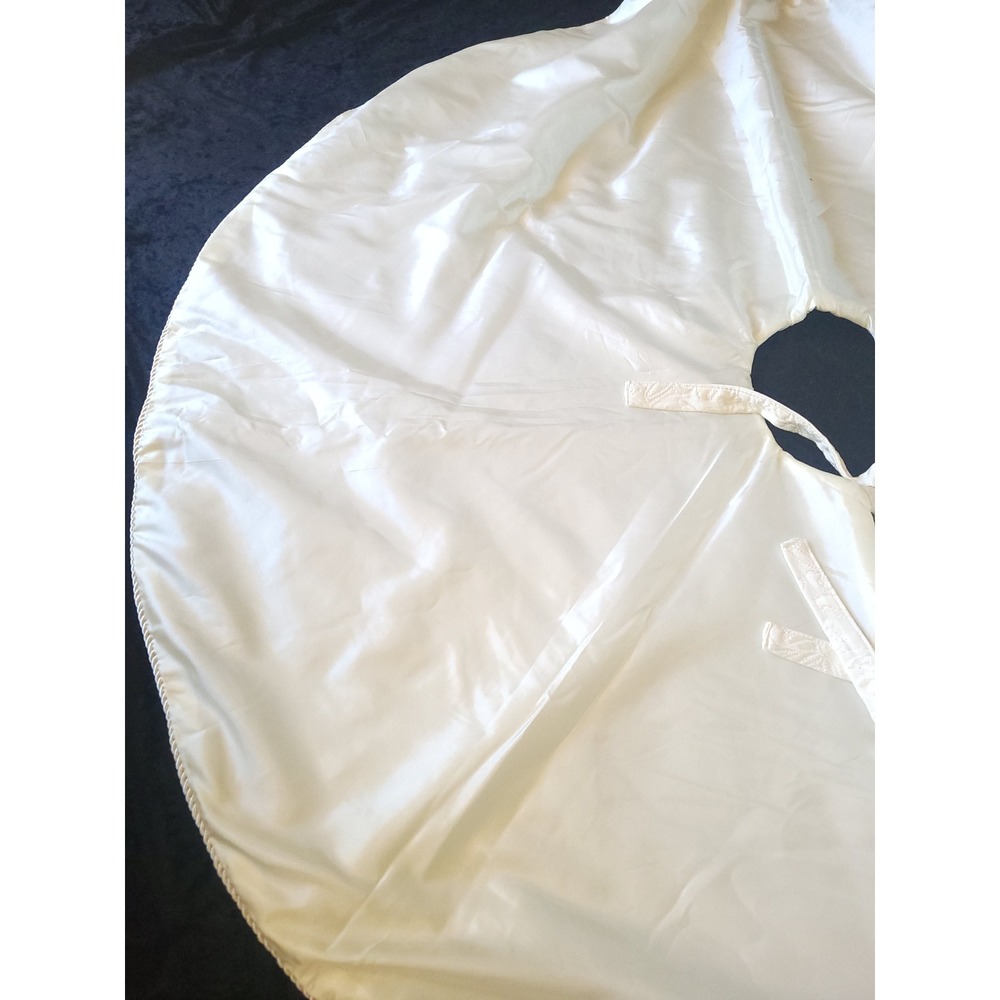 Large Cream White Ivory Christmas Tree Skirt 56" Rope Trim Embroidered elegant - Picture 8 of 10